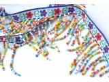 Frange en perles, ruban blanc et bleu motif floral